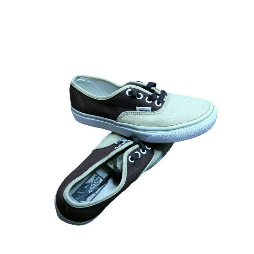 Custom Design Vans - Picture 4 of 14
